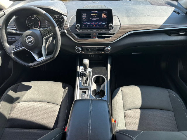 Used 2024 Nissan Altima 2.5 SV AWD/4WD image 20