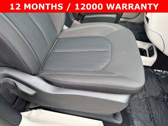 Used 2020 Chrysler Voyager LX w/ Cold Weather Group image 7