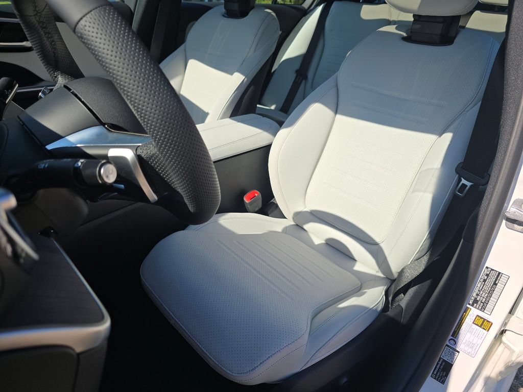 New 2026 Mercedes-Benz C 300 4MATIC Sedan image 25