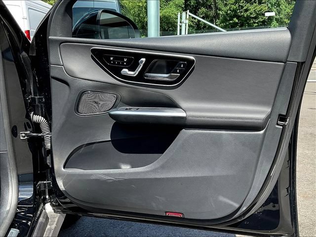 Used 2026 Mercedes-Benz GLC 300 4MATIC image 30