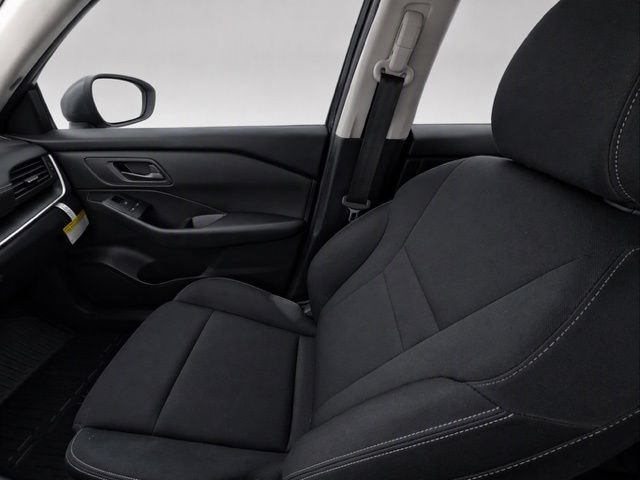 Used 2024 Nissan Rogue S AWD/4WD image 18