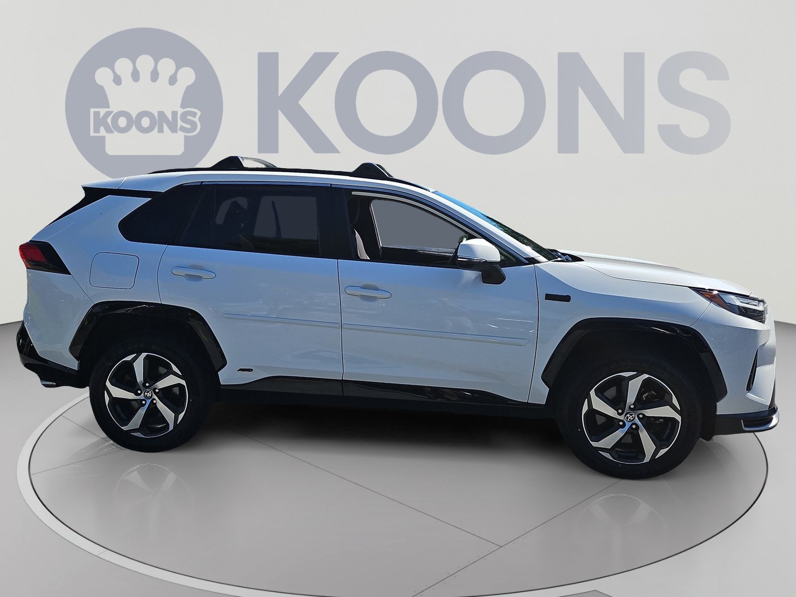 Used 2023 Toyota RAV4 SE w/ Weather & Moonroof Package AWD/4WD image 8