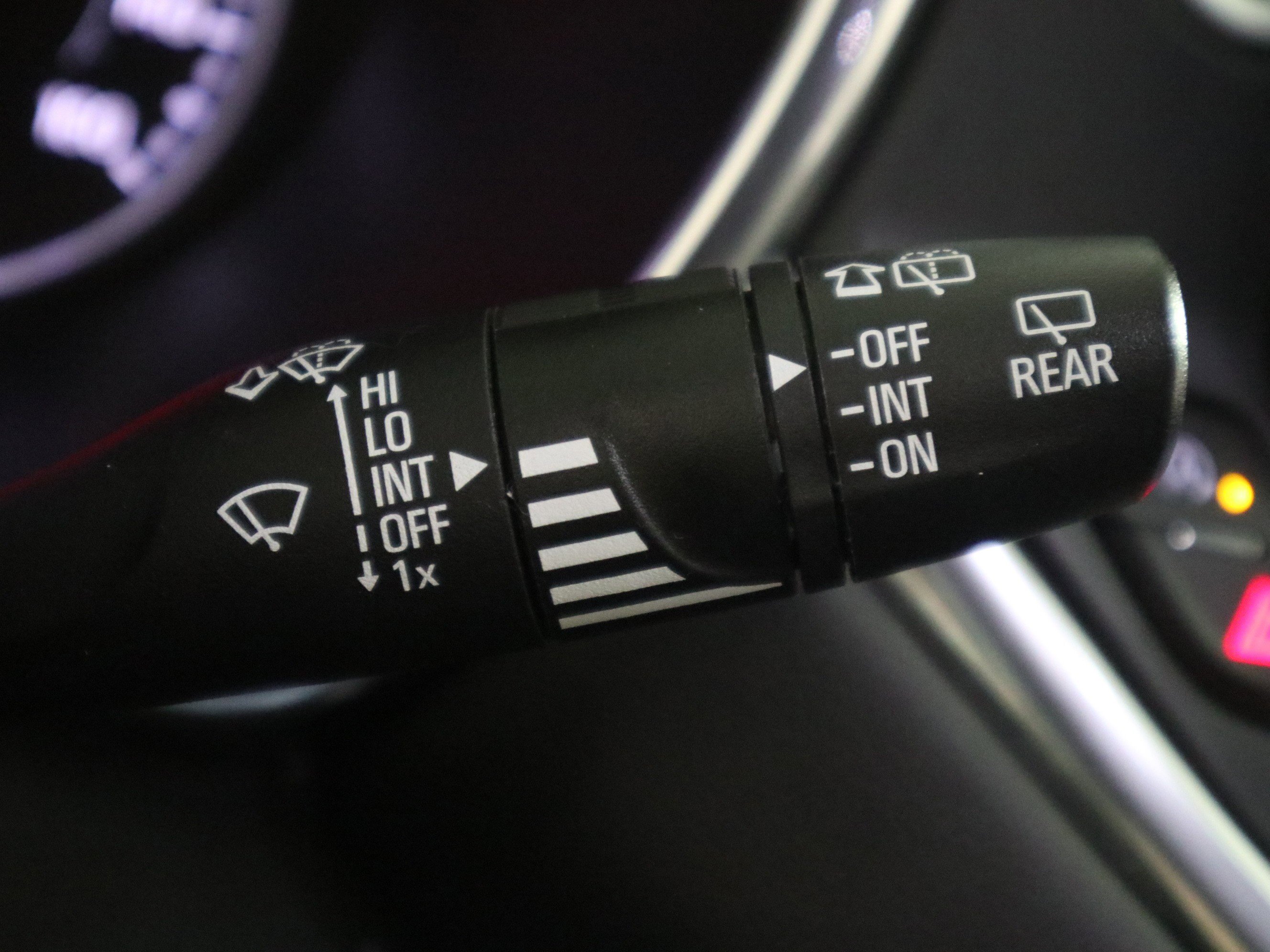 Used 2023 Chevrolet Blazer LT image 31