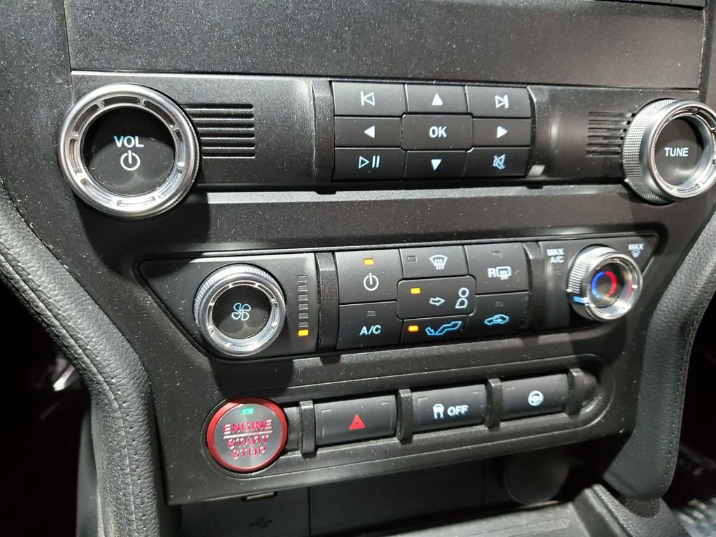 Used 2019 Ford Mustang EcoBoost image 26