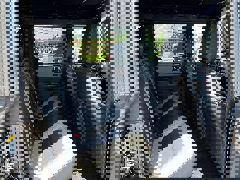 Used 2024 Ford Bronco Wildtrak image 5