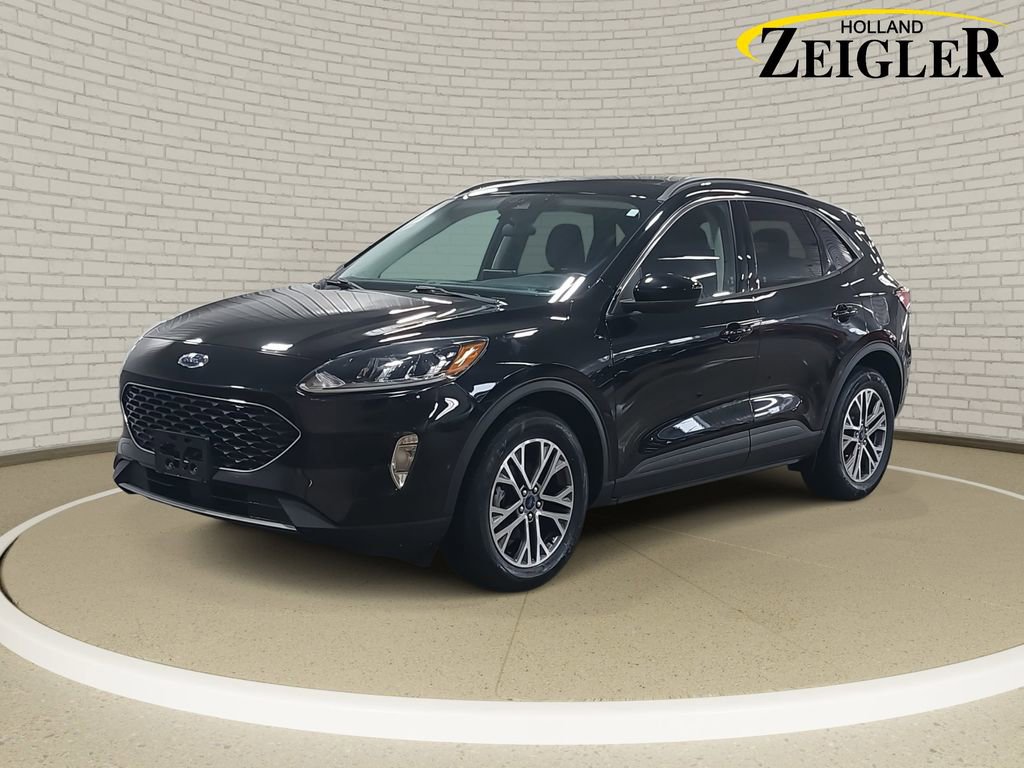 Used 2022 Ford Escape SEL w/ Technology Package image 1