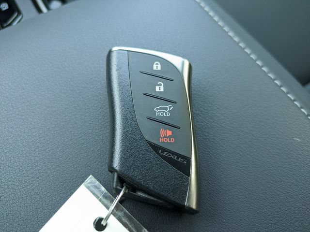 Used 2025 Lexus RX 350 Premium w/ Accessory Package (Z1) FWD image 33