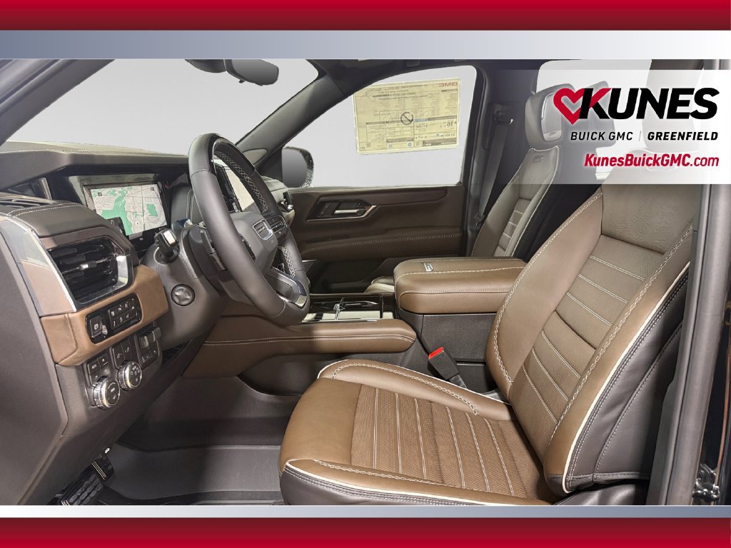 New 2026 GMC Yukon Denali Ultimate w/ LPO, Floor Liner Package AWD/4WD image 15