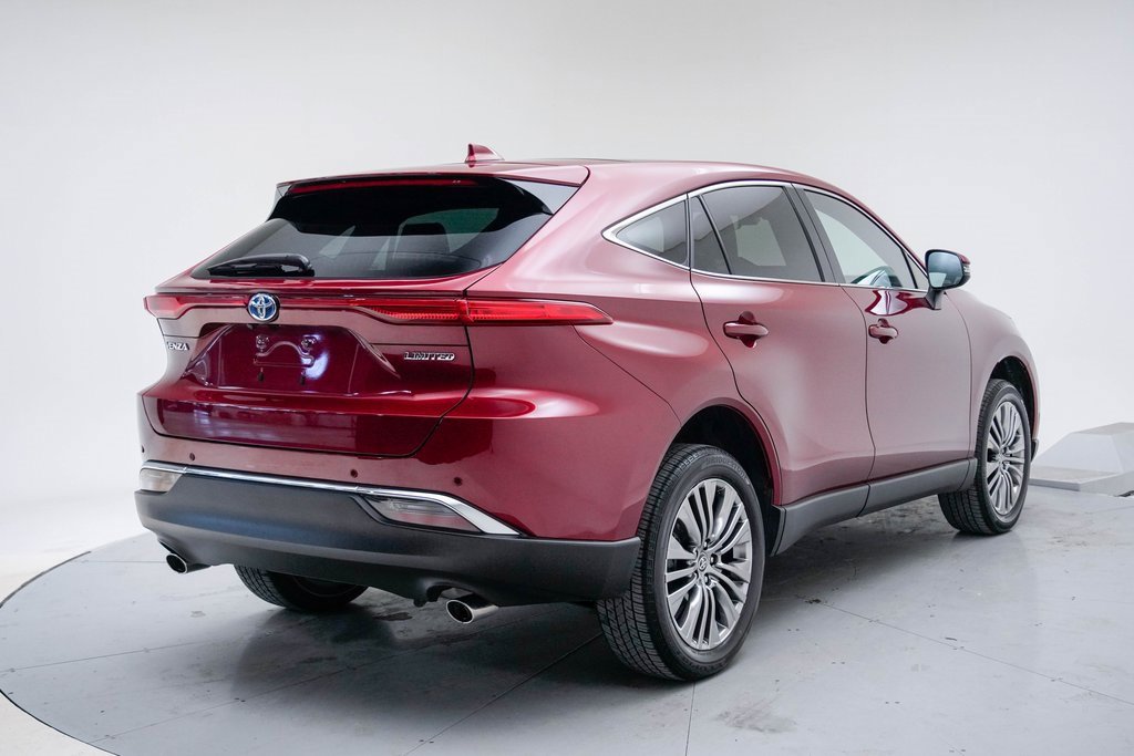 Used 2024 Toyota Venza Limited image 10