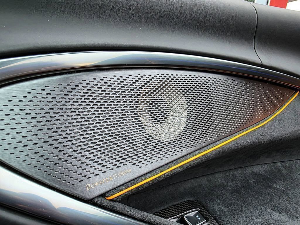 Used 2025 McLaren Artura Spider image 56