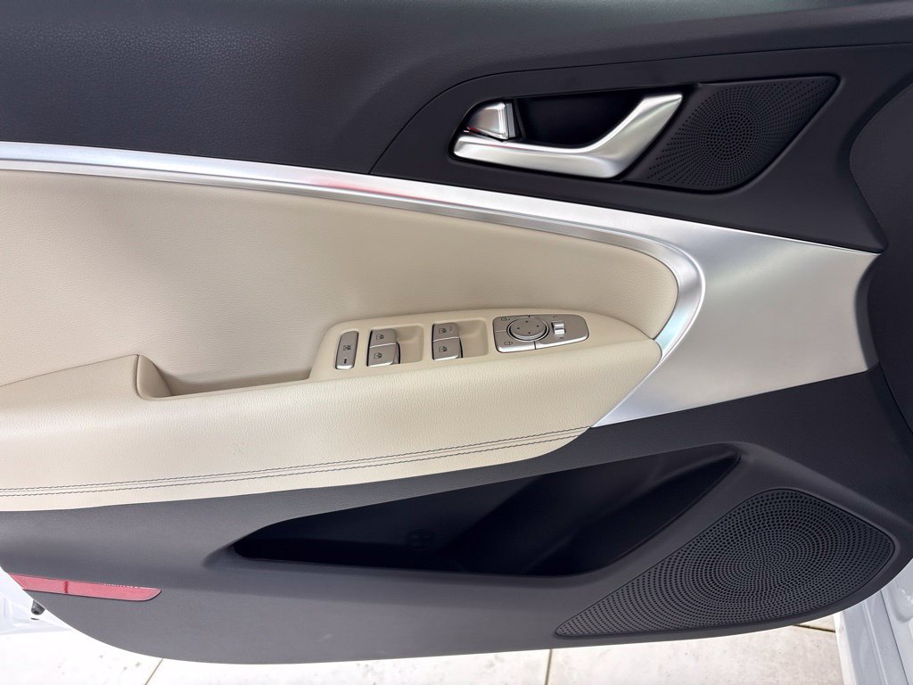 New 2026 Genesis G70 2.5T RWD image 17