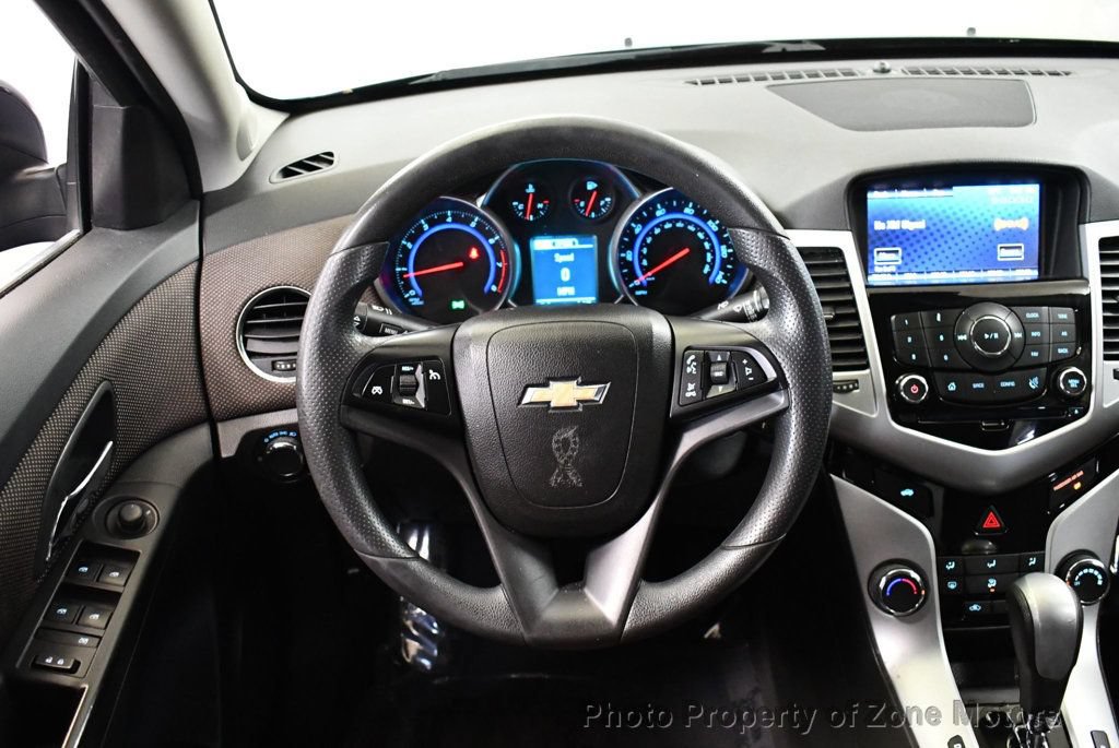 Used 2016 Chevrolet Cruze LT FWD image 24