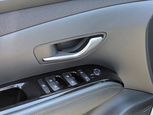 Used 2023 Hyundai Tucson Limited AWD/4WD image 8