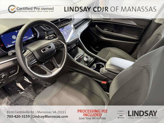 Certified 2023 Jeep Grand Cherokee Laredo AWD/4WD image 21