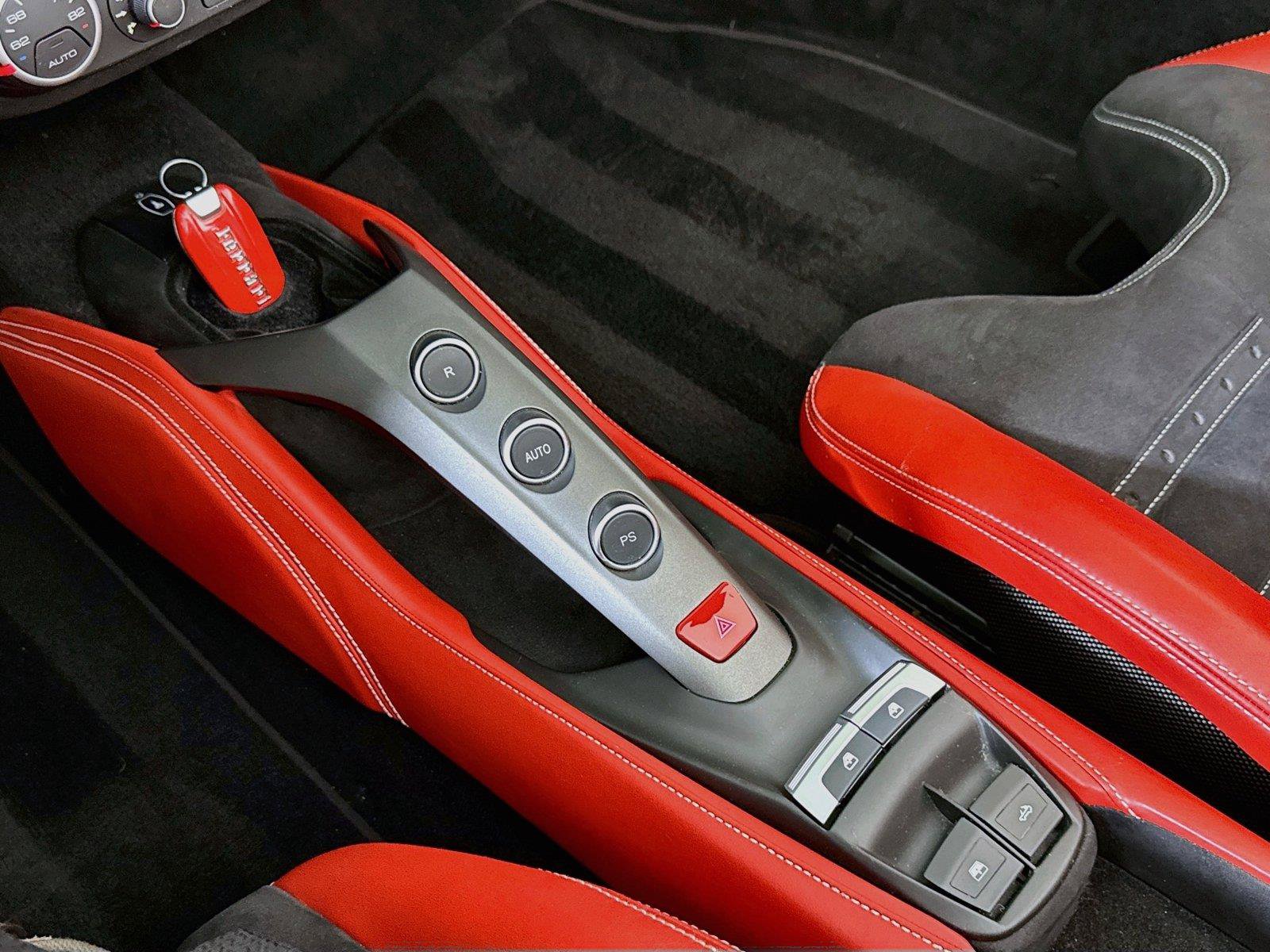 Used 2019 Ferrari 488 Spider RWD image 23