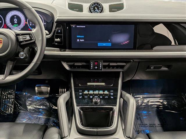 Used 2024 Porsche Cayenne Turbo image 21