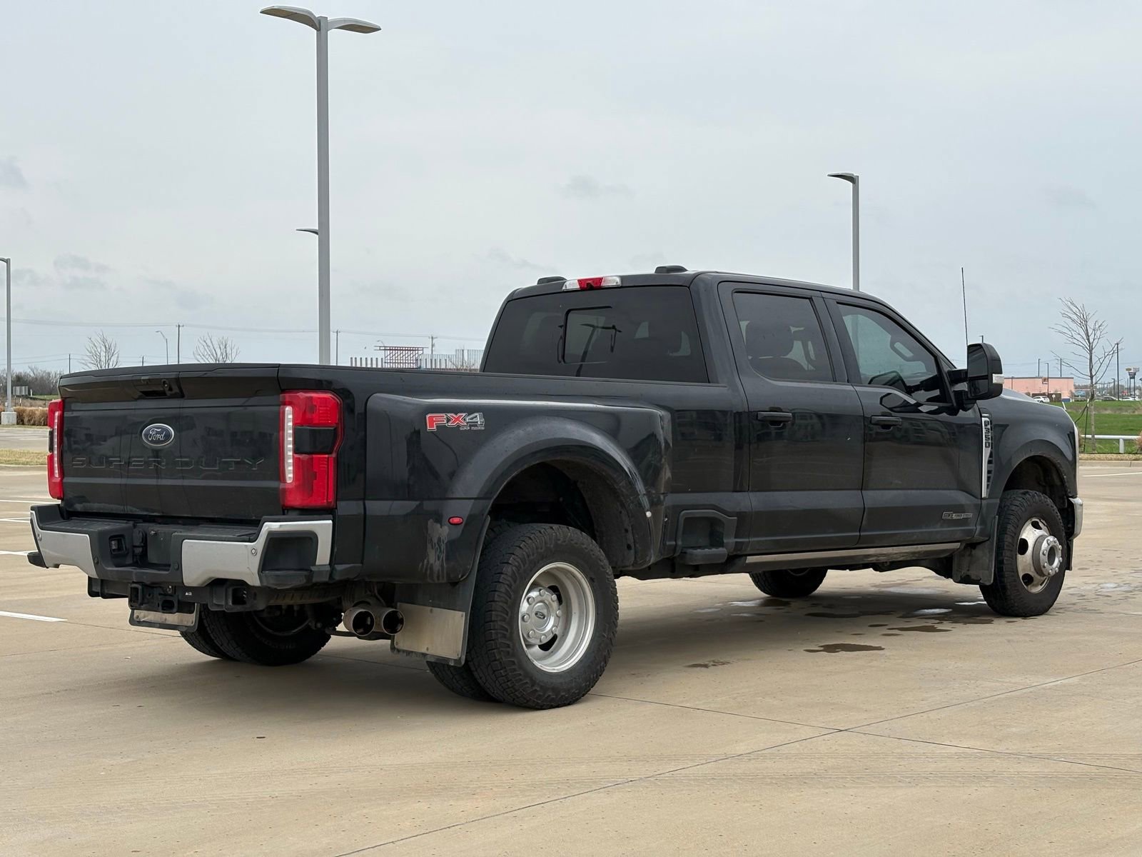 Used 2023 Ford F350 Lariat w/ Lariat Ultimate Package image 7