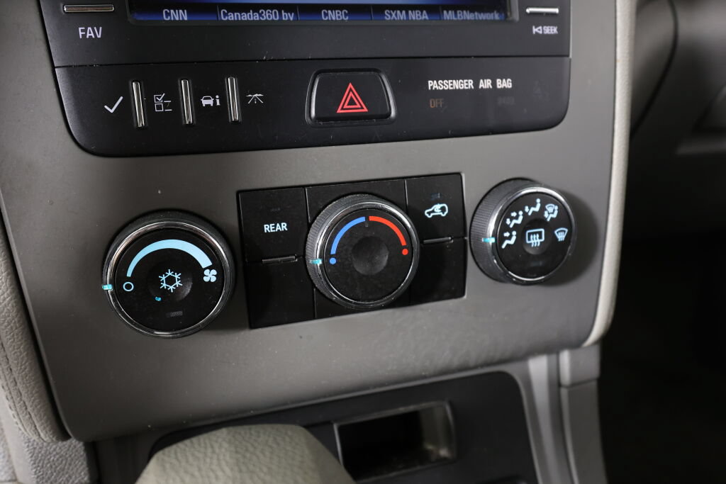 Used 2014 Chevrolet Traverse LS FWD image 34