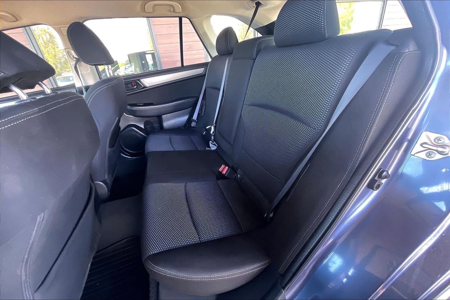Used 2017 Subaru Outback 2.5i AWD/4WD image 19