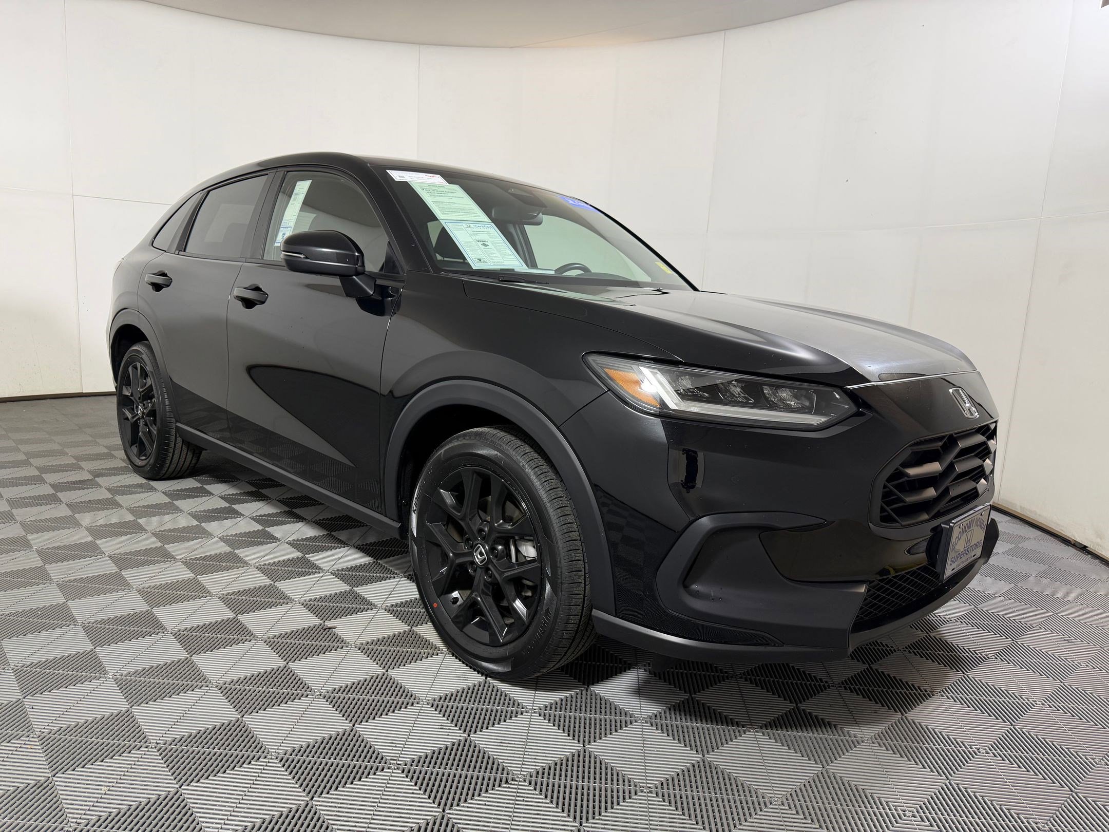 Certified 2025 Honda HR-V Sport image 6