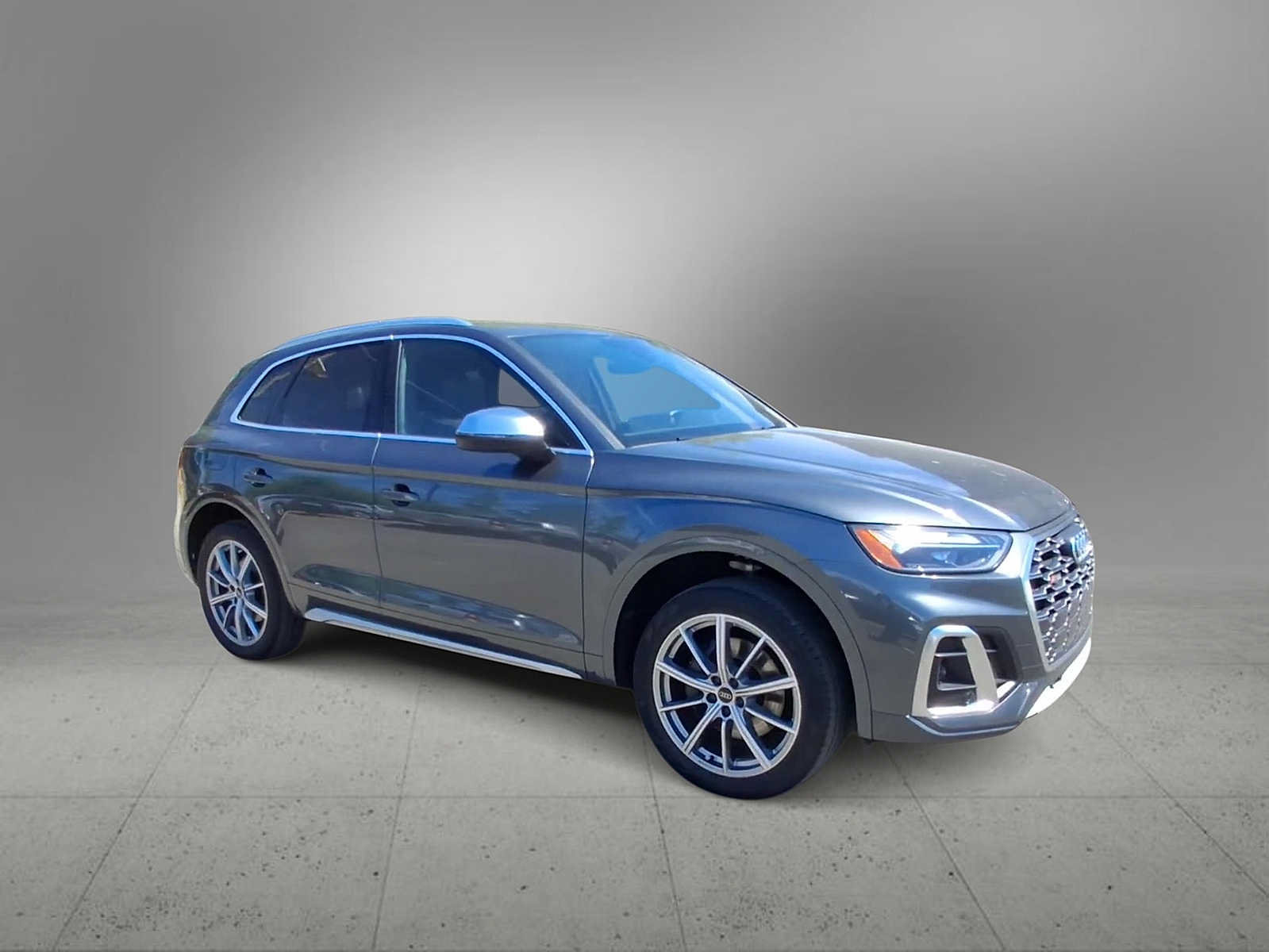 Used 2024 Audi SQ5 Premium Plus AWD/4WD image 2