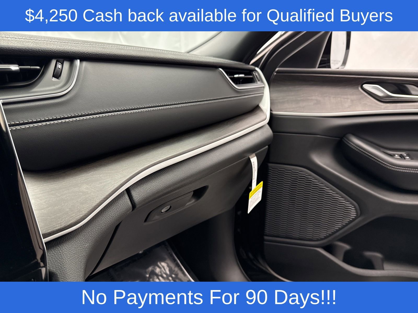 New 2025 Jeep Grand Cherokee Limited image 18