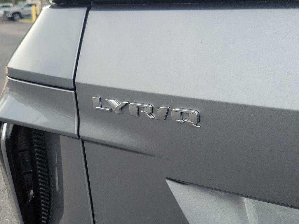 Certified 2024 Cadillac Lyriq Luxury AWD/4WD image 29