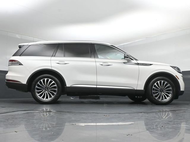 Used 2023 Lincoln Aviator AWD w/ Premium Package image 41