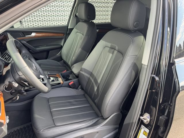 Certified 2025 Audi Q5 Premium w/ Convenience Plus Package AWD/4WD image 10