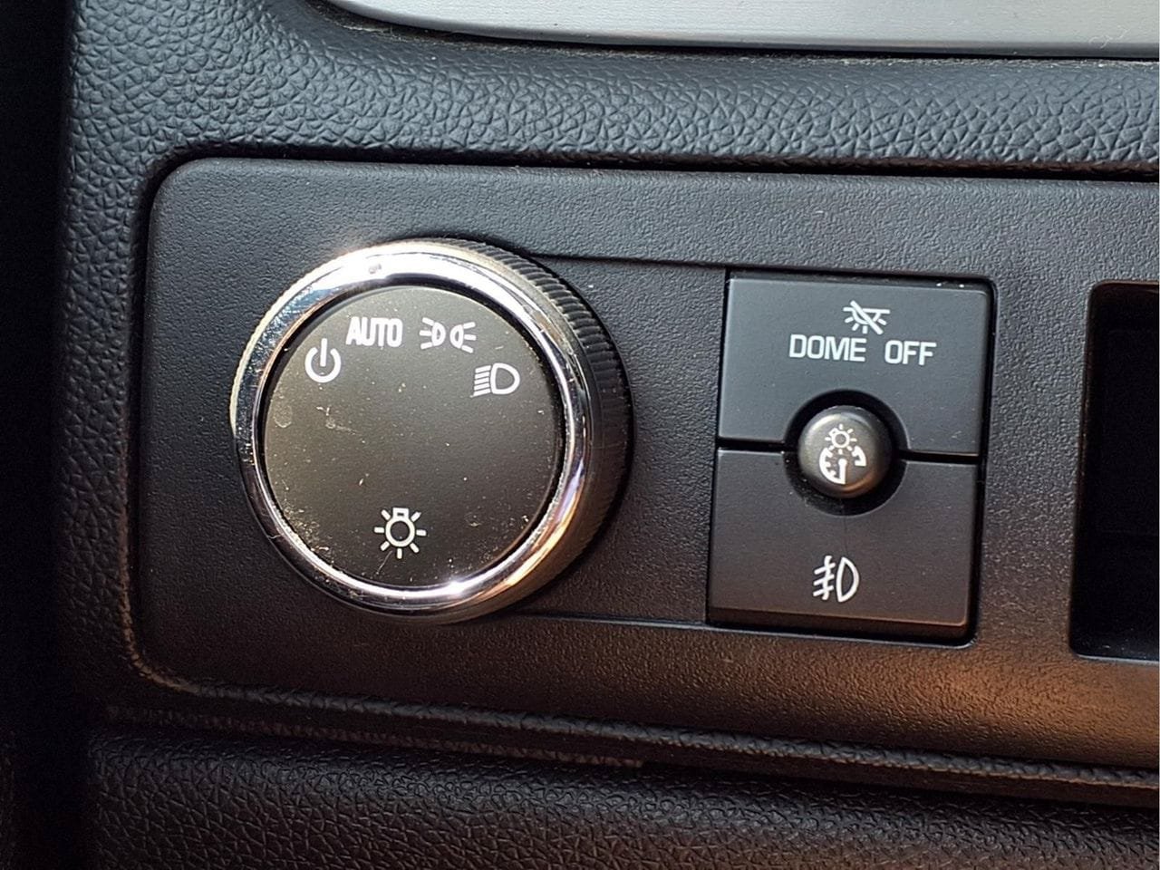 Used 2013 GMC Yukon Denali AWD/4WD image 21