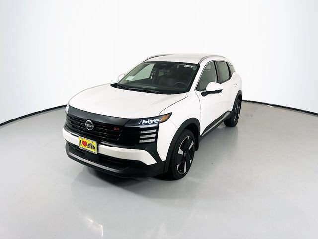 New 2025 Nissan Kicks SR w/ Illumination Package AWD/4WD image 4