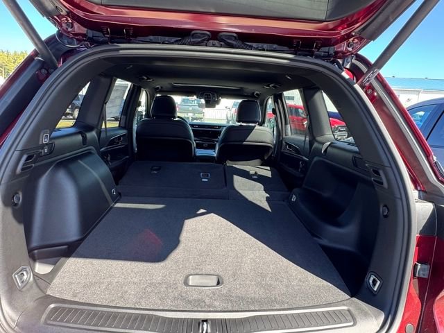 New 2026 Jeep Grand Cherokee Altitude image 27