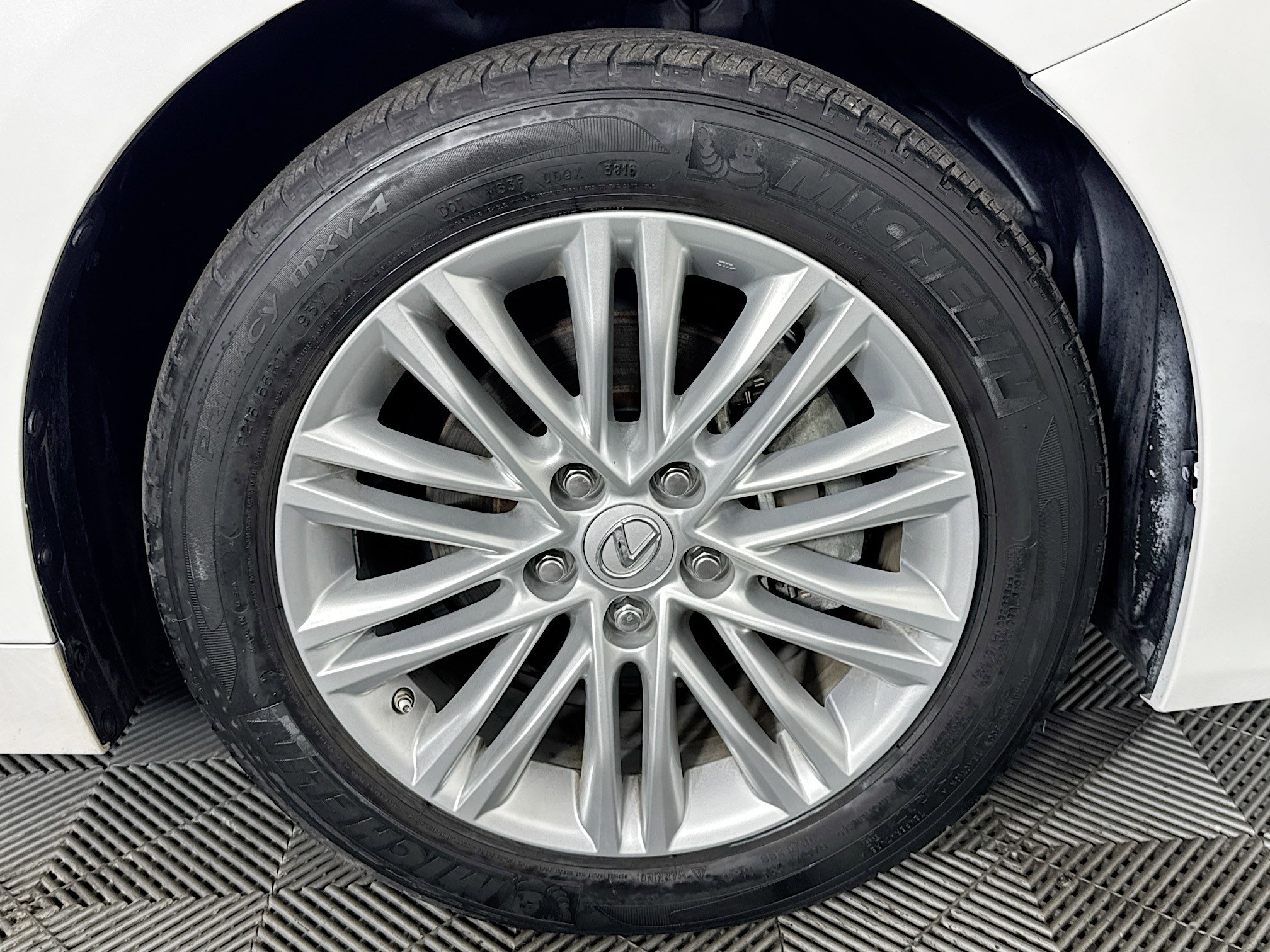 Used 2017 Lexus ES 350 FWD image 31