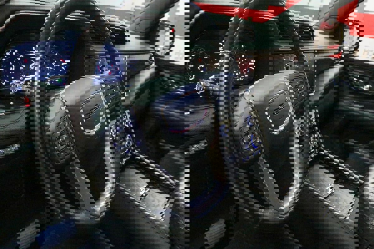 Used 2022 GMC Yukon XL Denali image 14