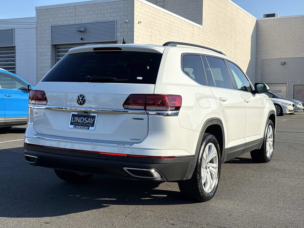 Used 2023 Volkswagen Atlas SE w/ Panoramic Sunroof Package AWD/4WD image 3