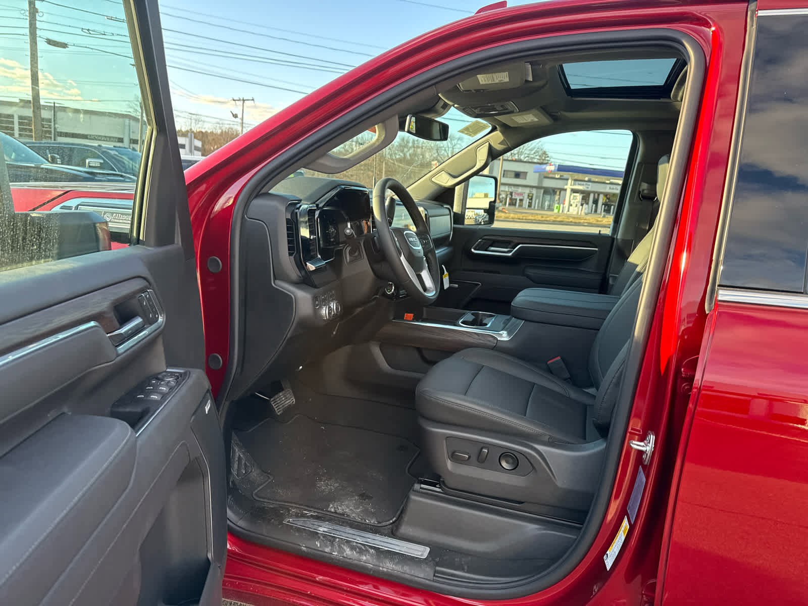 New 2026 GMC Sierra 2500 SLT w/ SLT Premium Package image 18