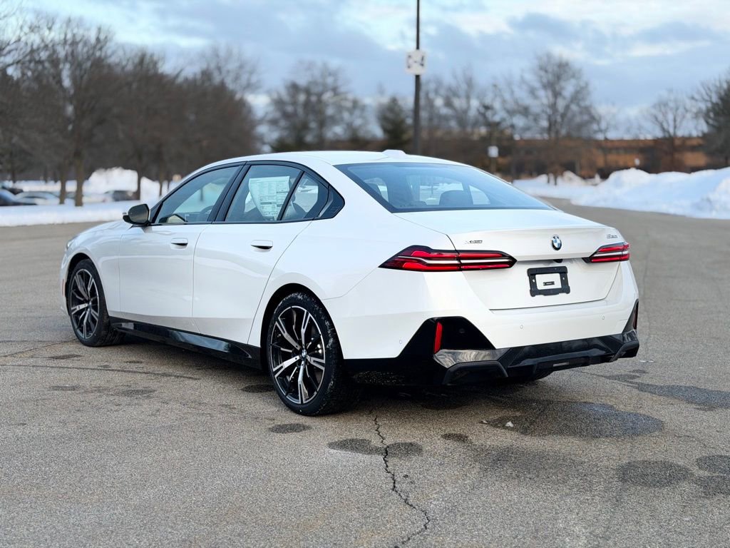 New 2026 BMW 530i xDrive w/ M Sport Package AWD/4WD image 4