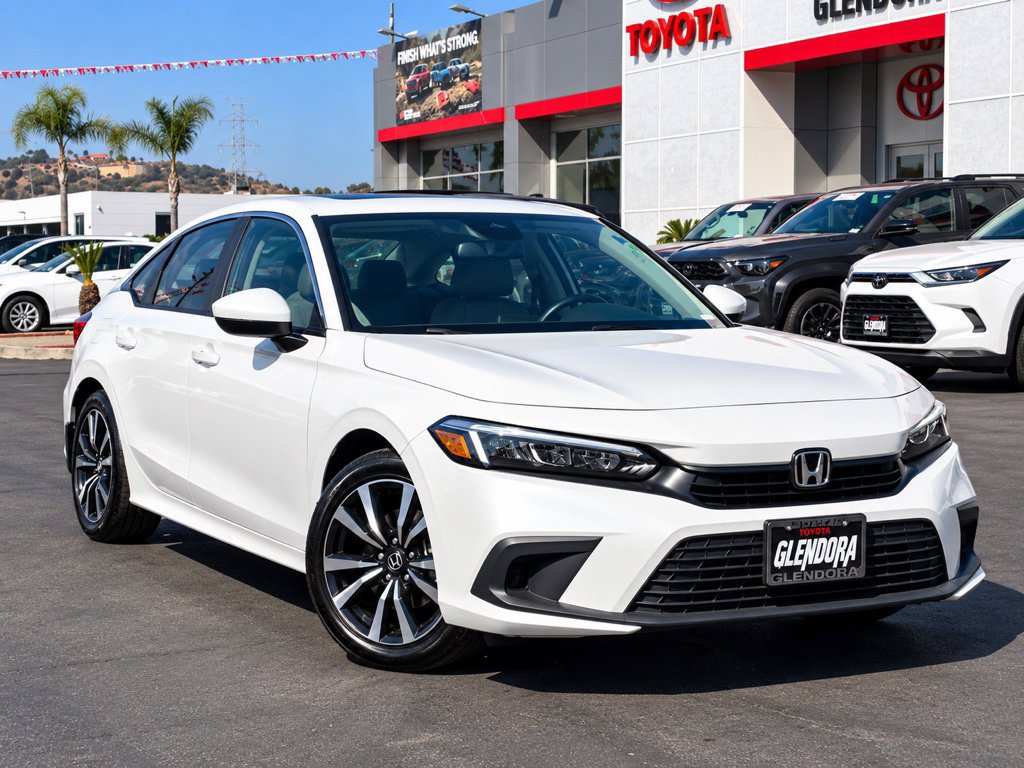 Used 2024 Honda Civic EX image 2
