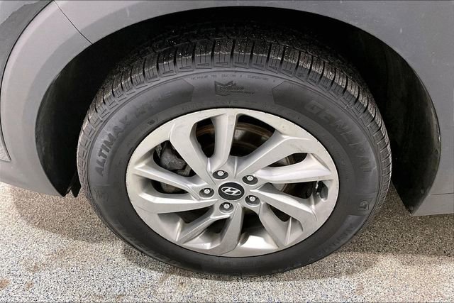 Used 2018 Hyundai Tucson SE image 36