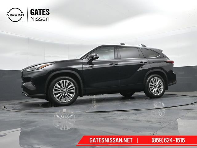 Used 2024 Toyota Highlander Platinum image 50