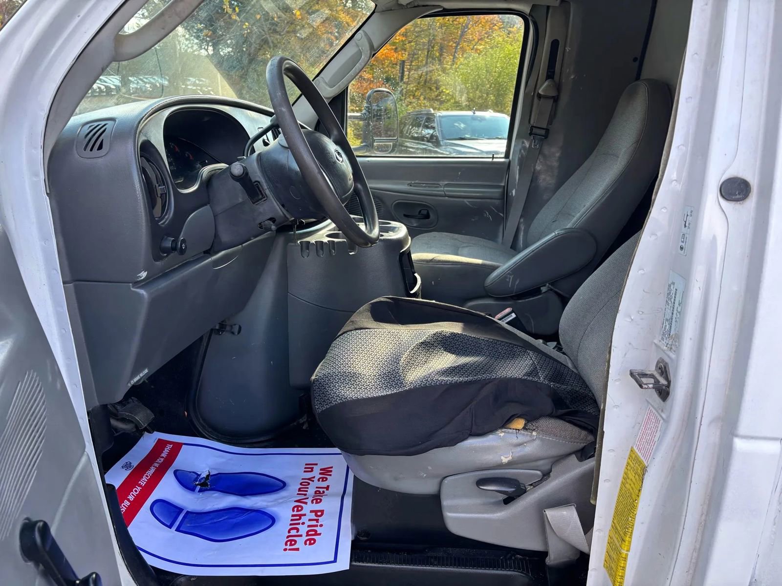 Used 2003 Ford E-350 and Econoline 350 Super Duty image 22