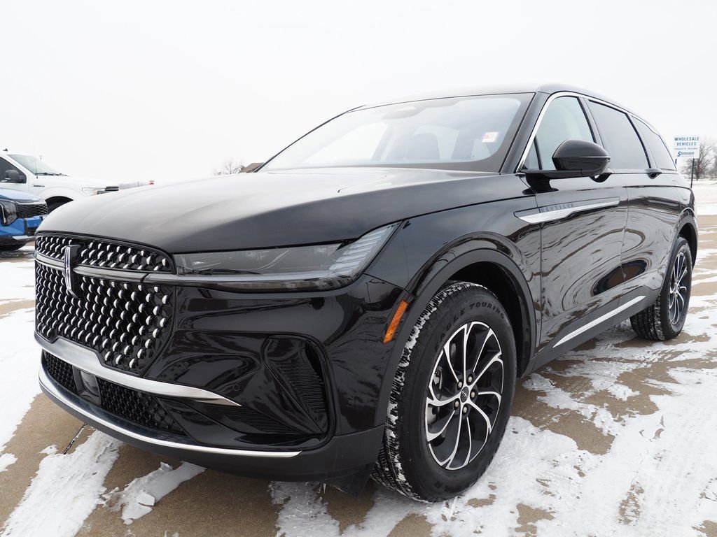 Used 2025 Lincoln Nautilus Premier image 20