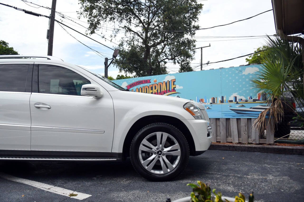 Used 2011 Mercedes-Benz GL 450 4MATIC image 33