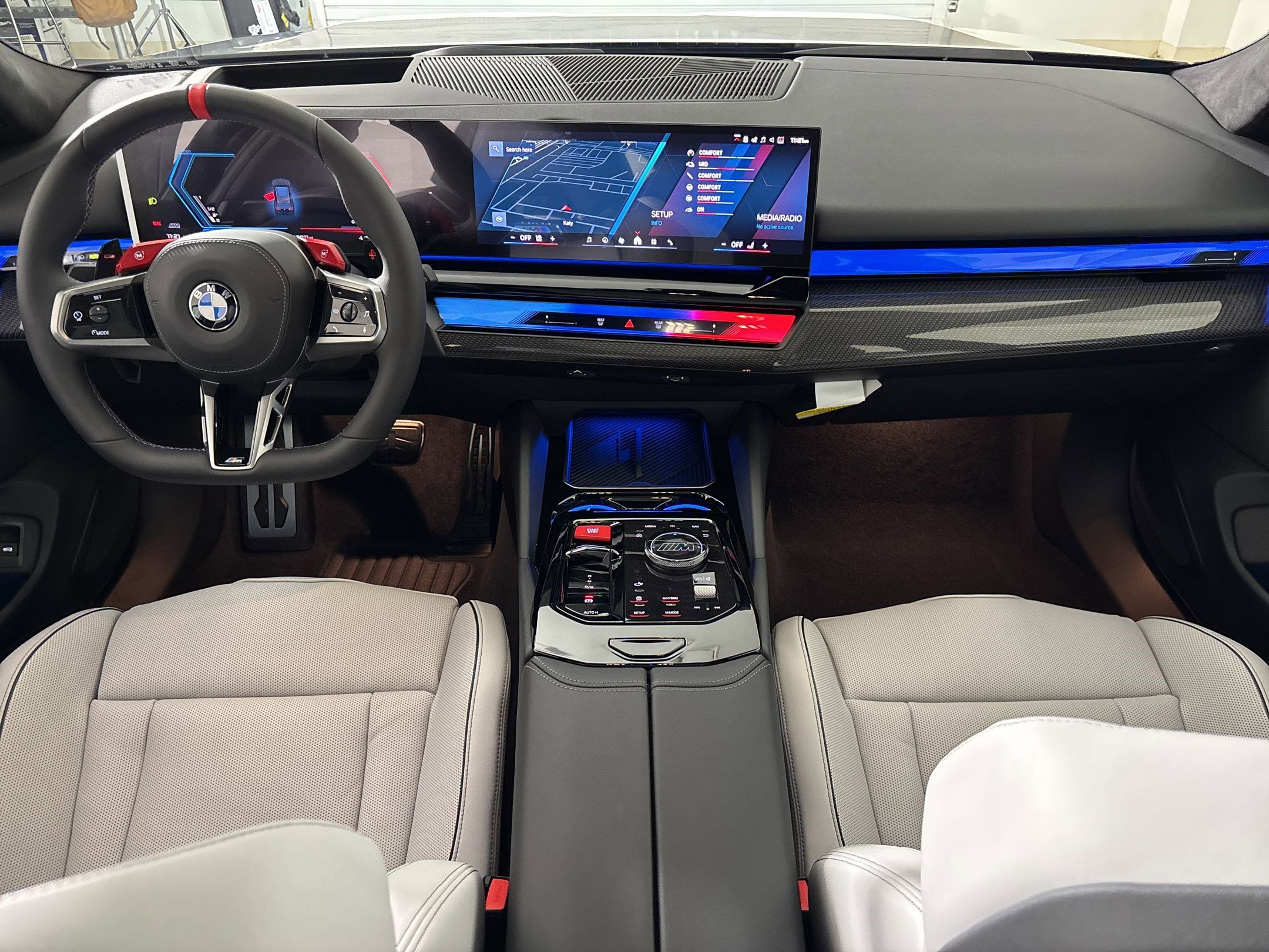 New 2027 BMW M5 Touring AWD/4WD image 15
