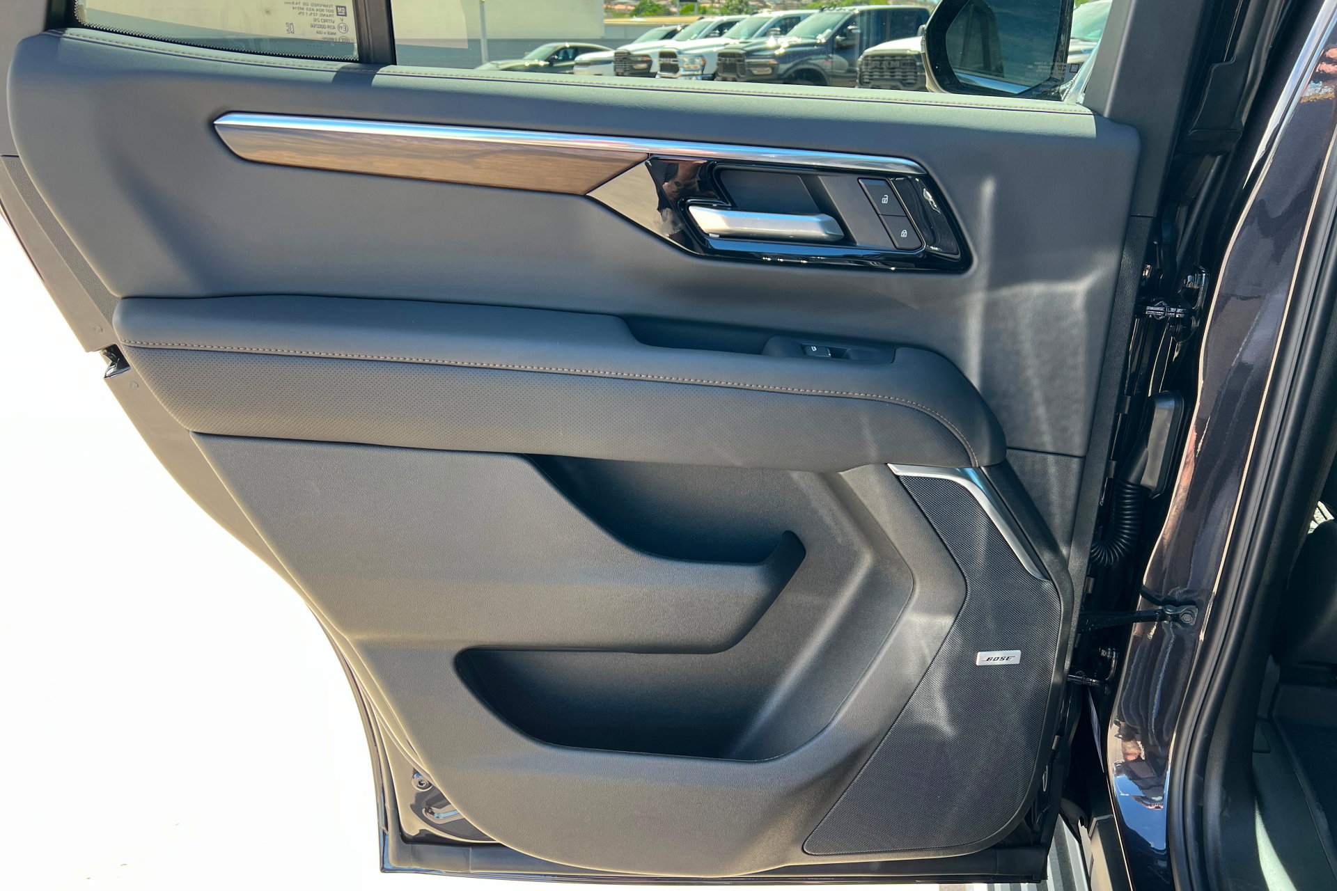 New 2026 Chevrolet Tahoe High Country AWD/4WD image 19