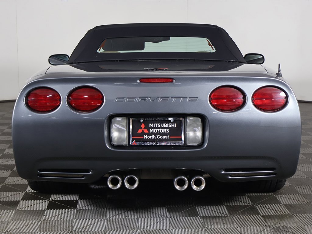 Used 2003 Chevrolet Corvette Convertible w/ Preferred Equipment Group1 image 9