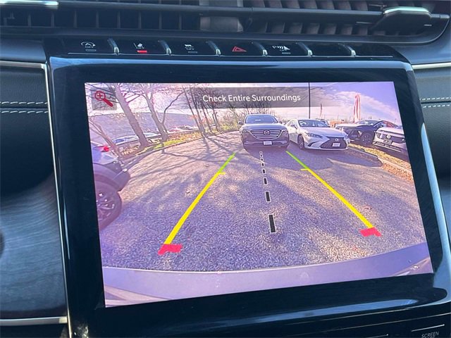 Used 2022 Jeep Grand Cherokee L Limited w/ Black Appearance Package image 32