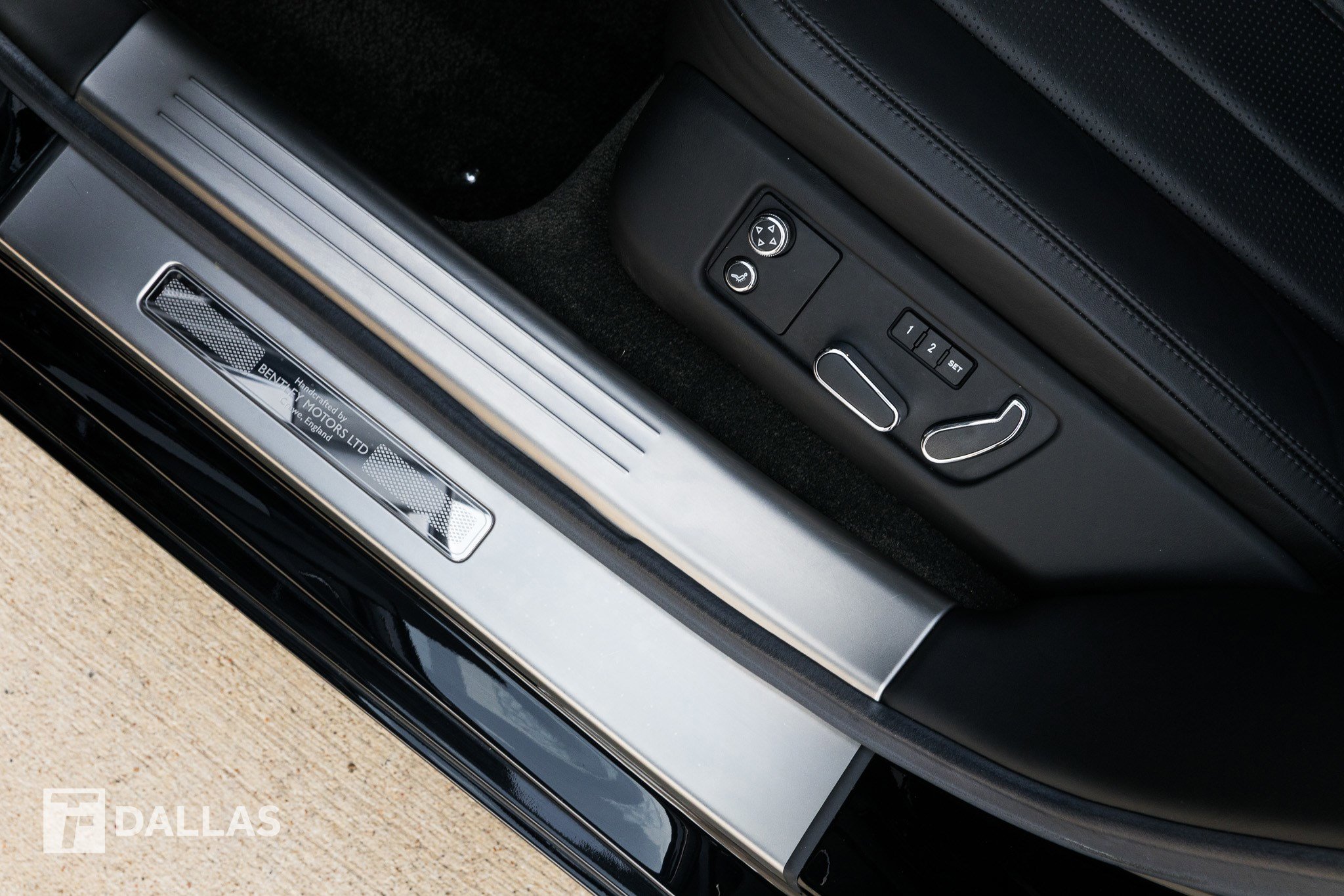 Used 2014 Bentley Flying Spur W12 image 31