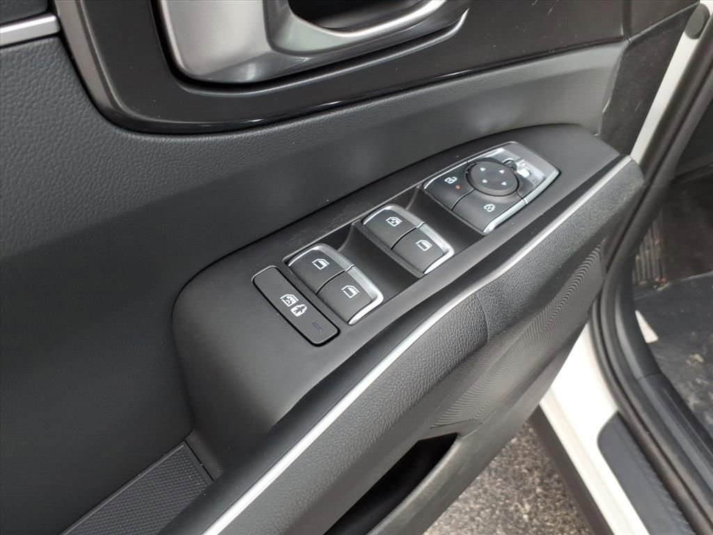 New 2026 Kia Sorento LX FWD image 13