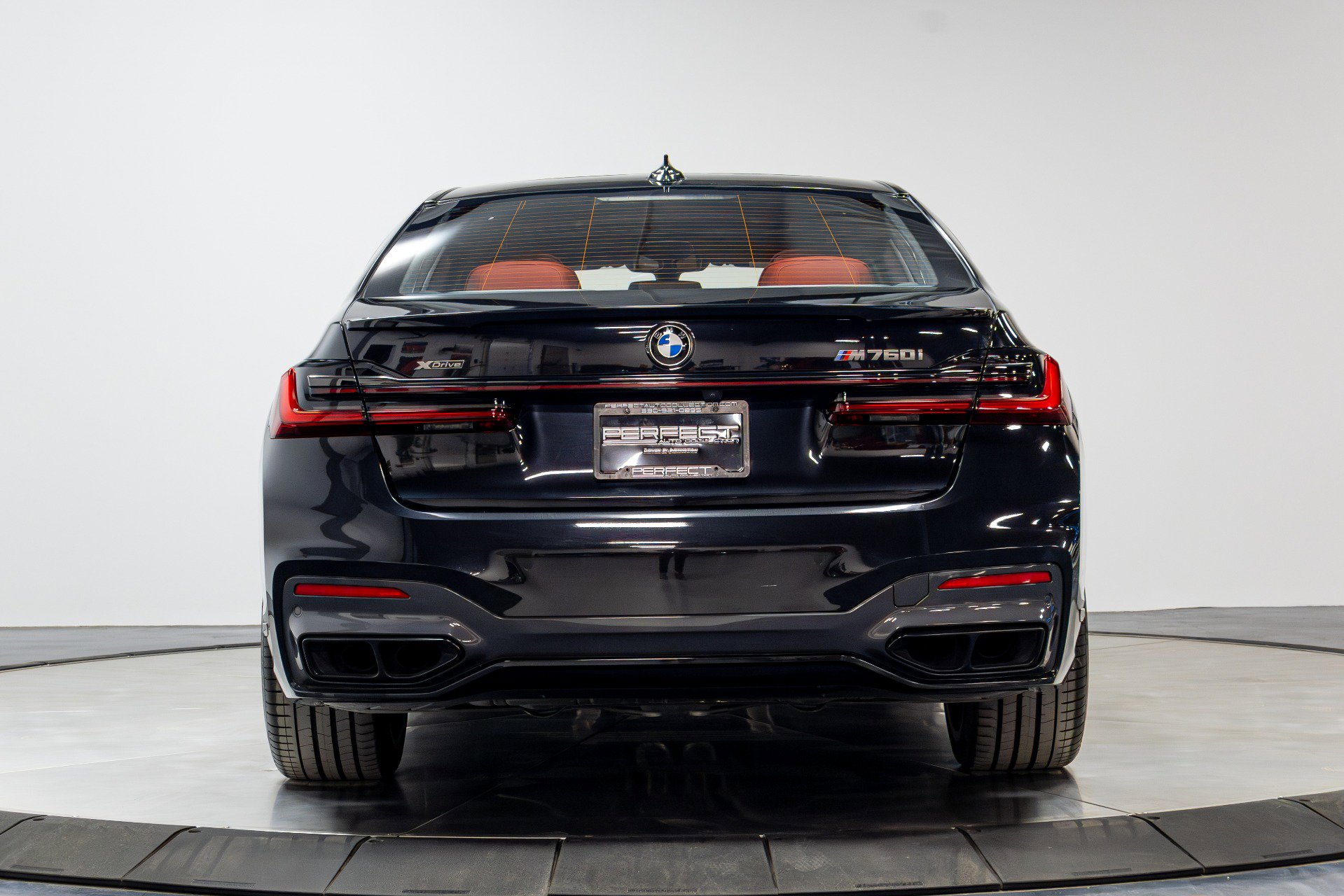 Used 2022 BMW M760i xDrive image 54